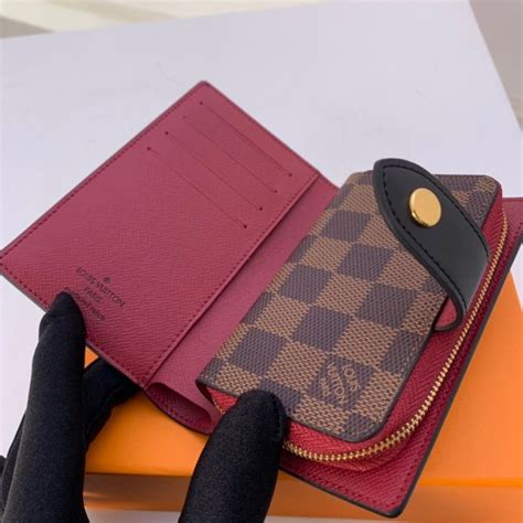 kit carteiras femininas louis vuitton replicas|How to find 50 Louis Vuitton Dupes, Look.